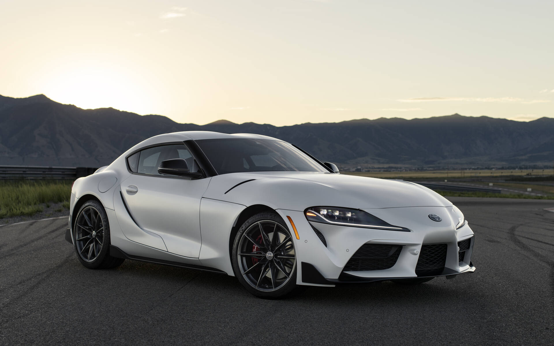 GR Supra الكوبيه